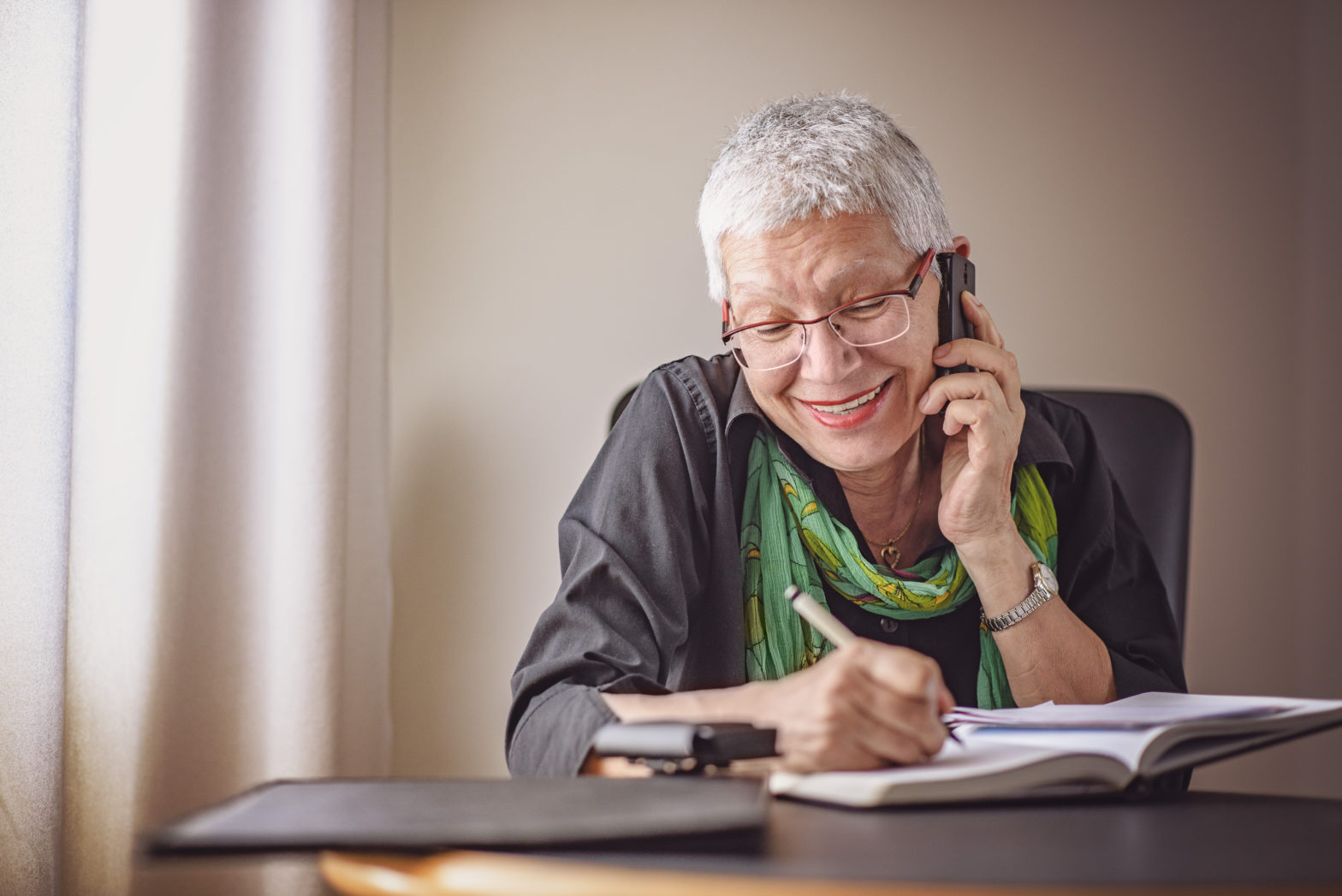 elderly woman on cell phone